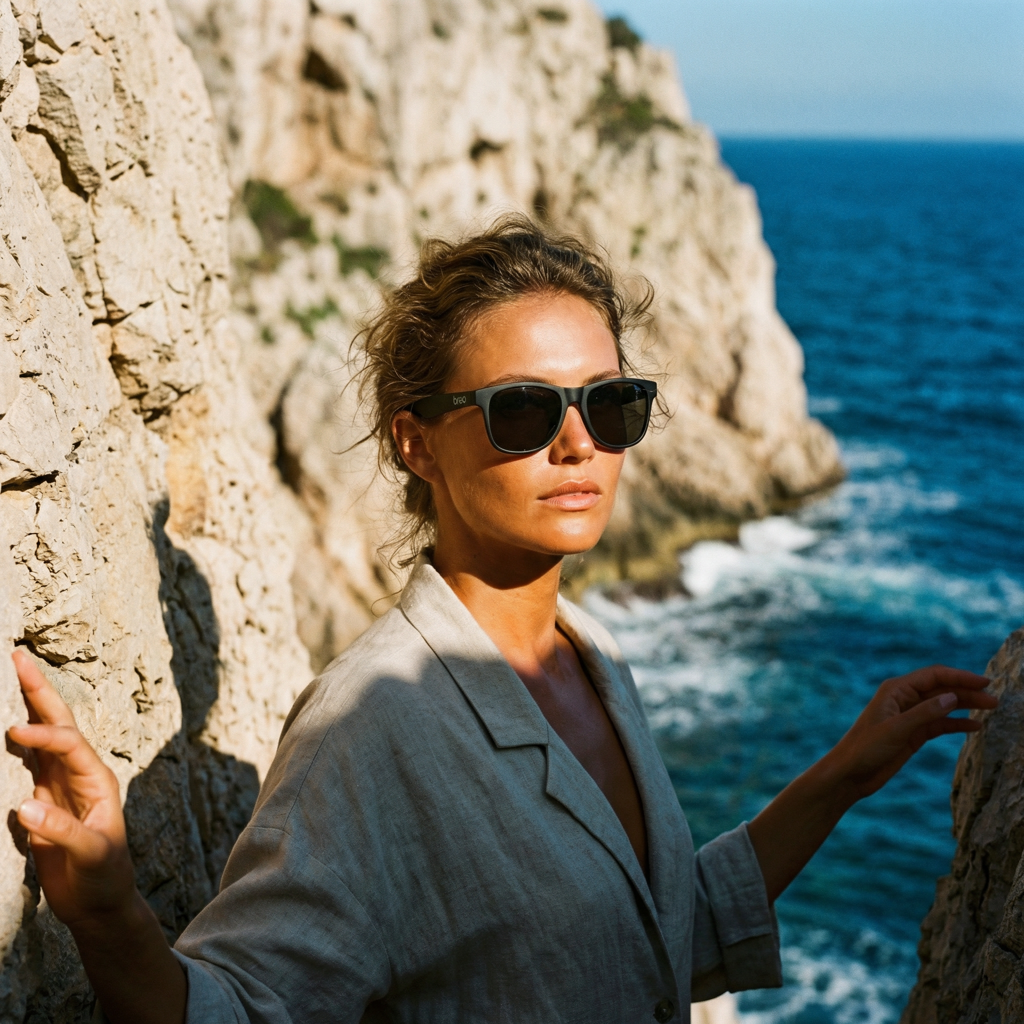 Uptones Sunglasses – Black / Smoked Lens - Breo Studio